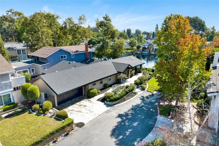Single Level, Lakefront Home