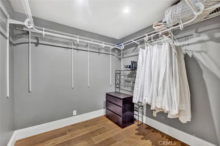 Walk-in Closet