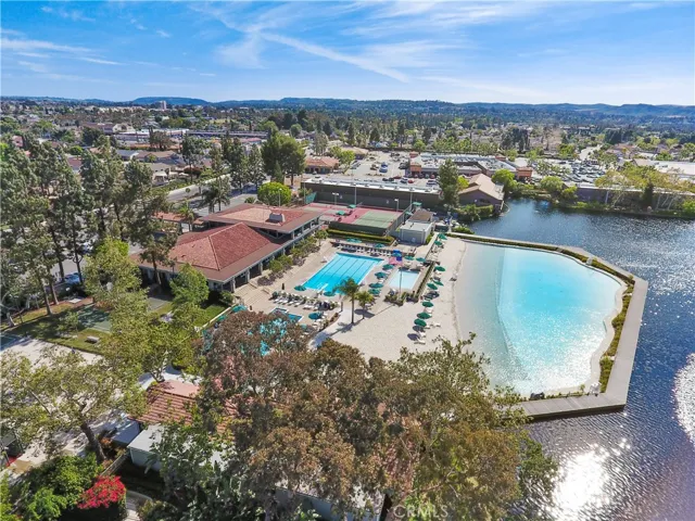 Membership to the Beach & Tennis Club