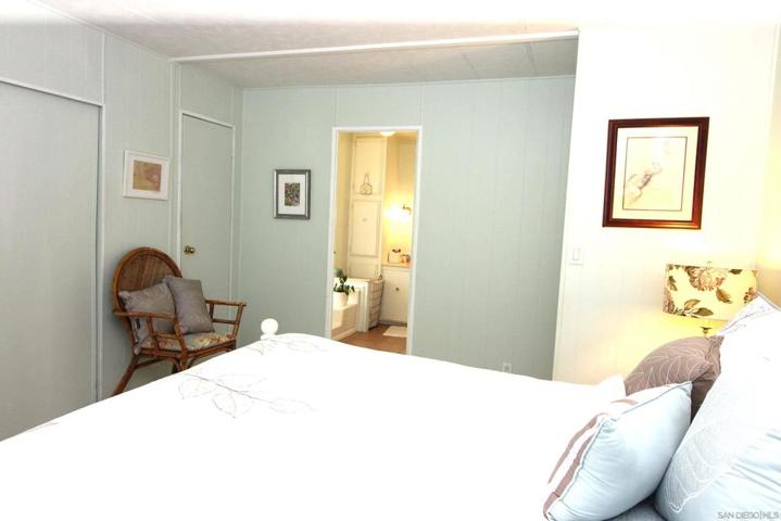 7324 San Bartolo St, Carlsbad, California 92011