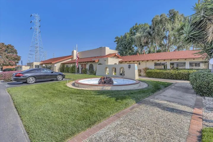 1075 Space Park Way, Mountain View, California 94043