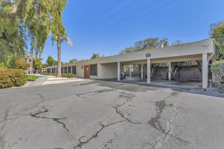 1075 Space Park Way, Mountain View, California 94043