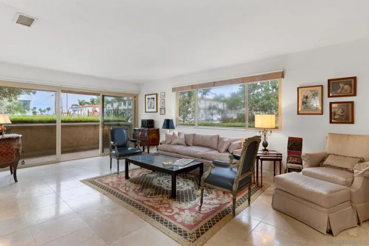 7635 Eads Ave. Unit 102, La Jolla, California 92037