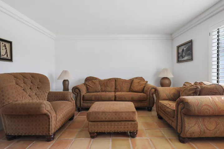 015_Living Area