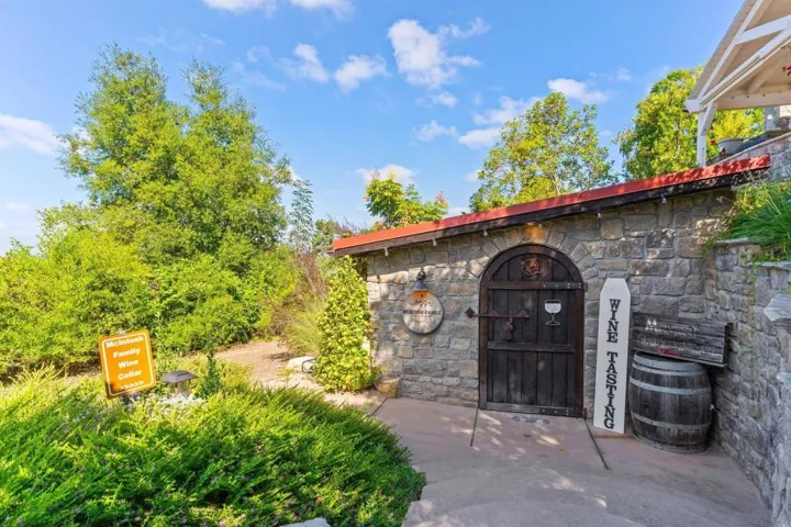 2551 Park Ridge Dr, Escondido, California 92025