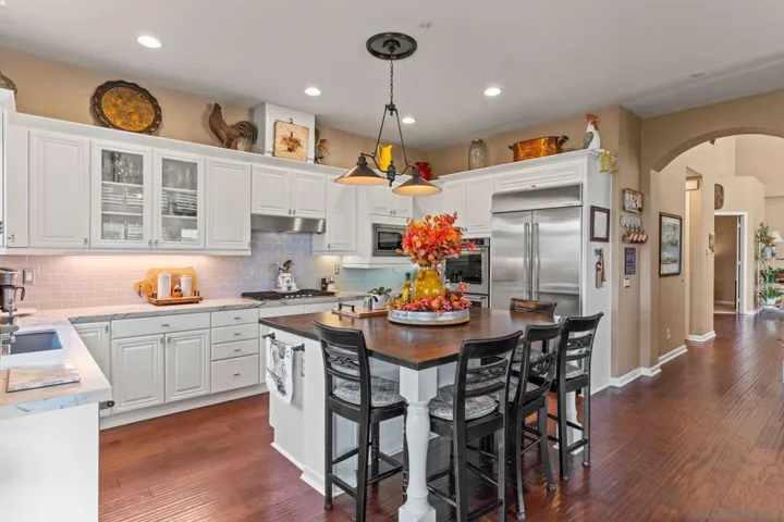 2551 Park Ridge Dr, Escondido, California 92025