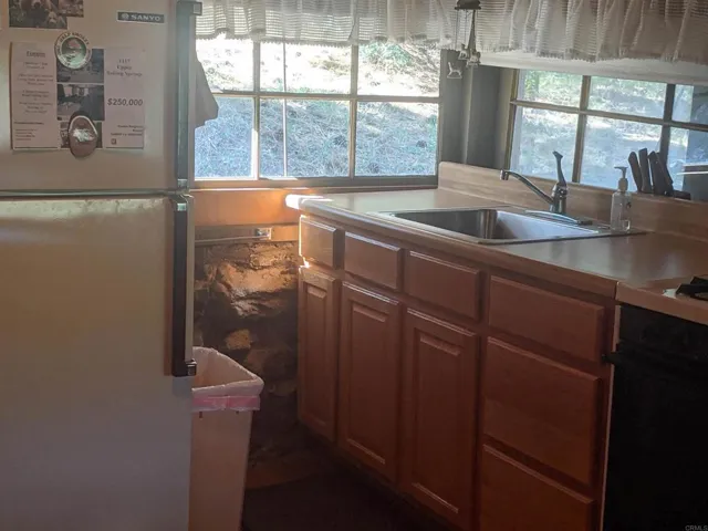 492 Los Huecos, Mount Laguna, California 91948