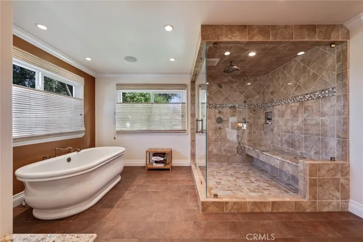 STEAM SHOWER & TUB