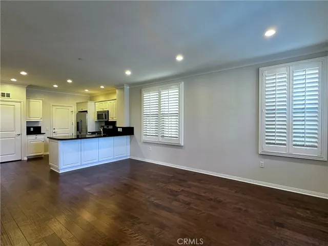 124 Coralwood, Irvine, California 92618