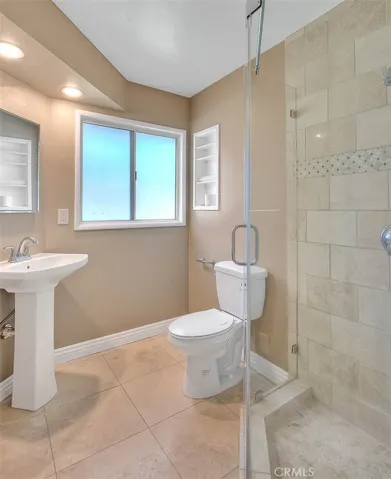 9726 La Serna Drive, Whittier, California 90605