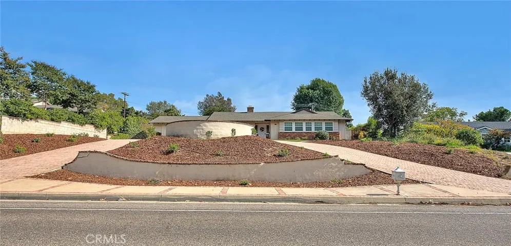 9726 La Serna Drive, Whittier, California 90605