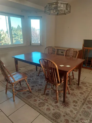 dining with huge view