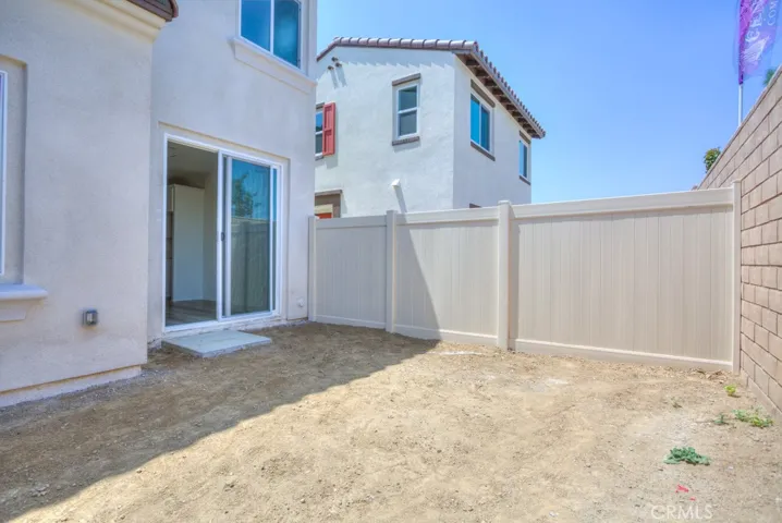 202 Bonita Lane, Rialto, California 92376