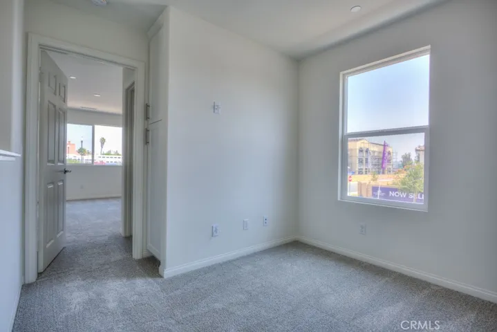 202 Bonita Lane, Rialto, California 92376