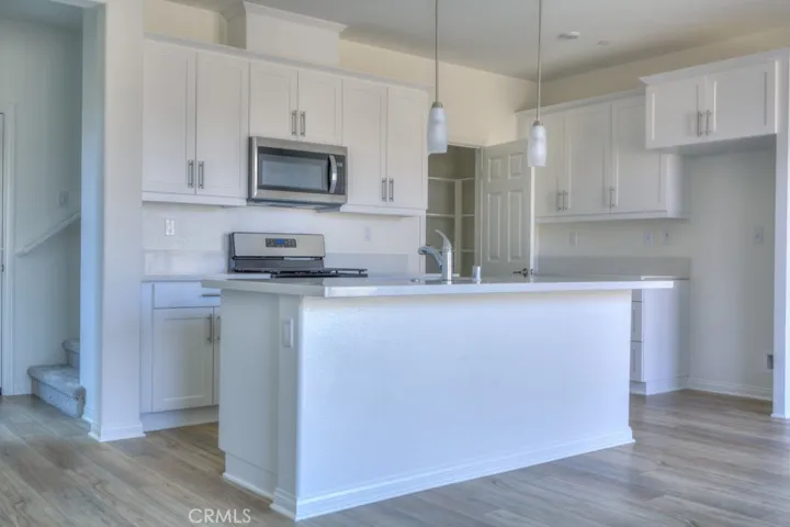 202 Bonita Lane, Rialto, California 92376