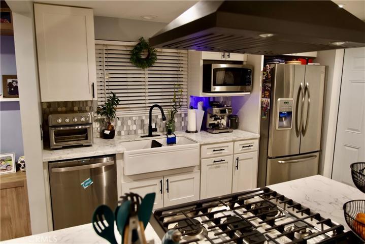 1394 Cloverglen Drive, Valinda, California 91744