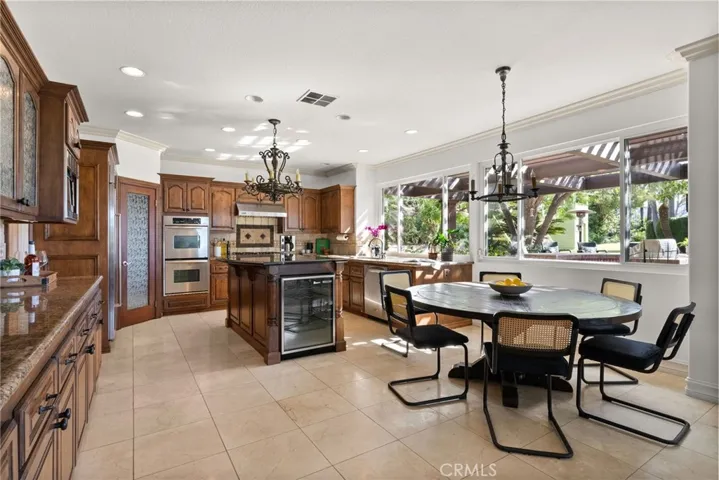 Large island and a dining in kitchen.