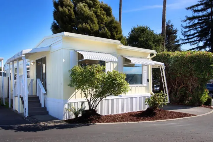 1555 Merrill Street, Santa Cruz, California 95062
