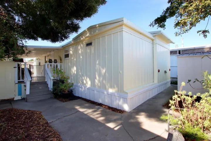 1555 Merrill Street, Santa Cruz, California 95062