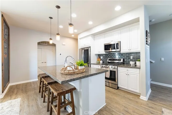44146 Calle Ciuita, Temecula, California 92592