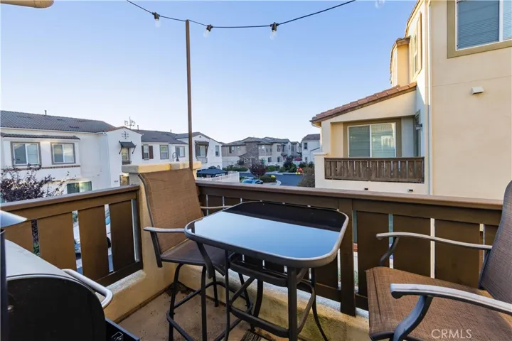 2nd floor balcony