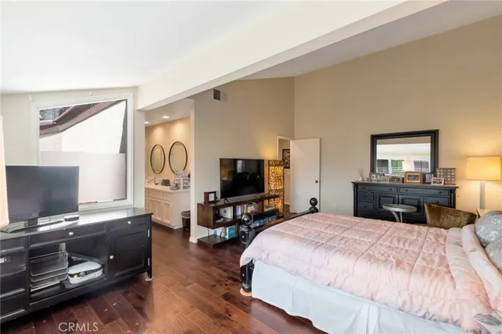 MASTER BEDROOM 2