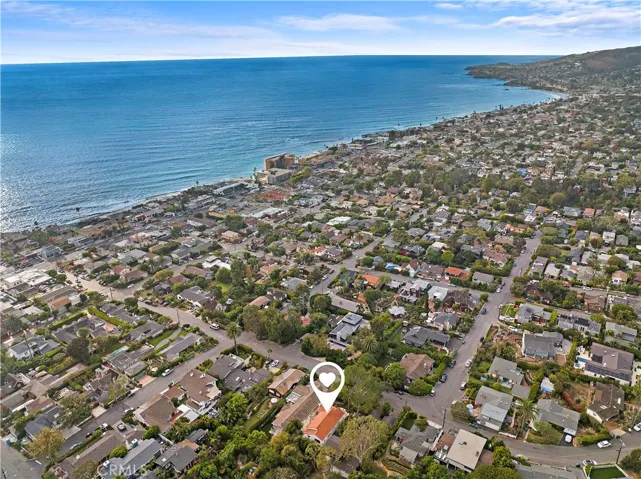 477 Center Street, Laguna Beach, California 92651