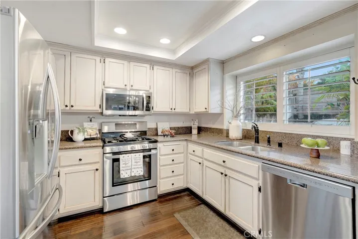 3148 Huckleberry Drive, Corona, California 92882