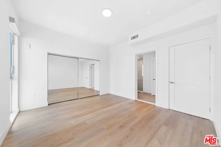 1001 N Fairfax Avenue 302, West Hollywood, California 90046