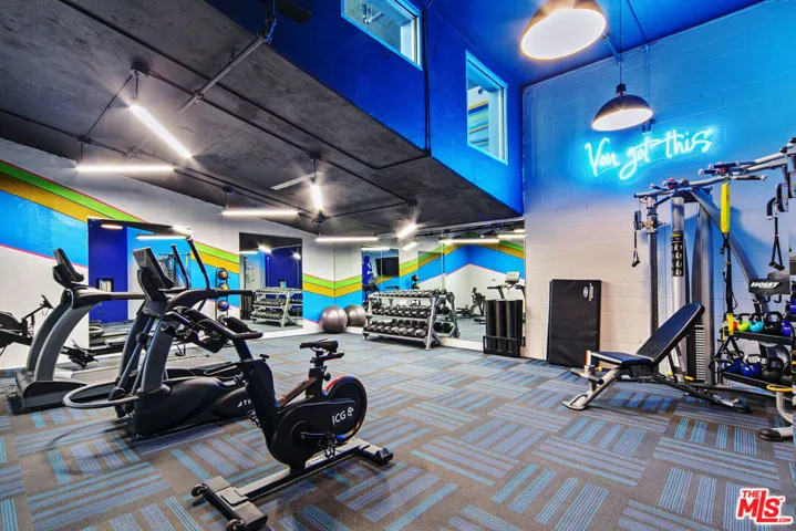 1001 N Fairfax Avenue 302, West Hollywood, California 90046
