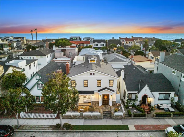 1577 Miramar Drive, Newport Beach, California 92661
