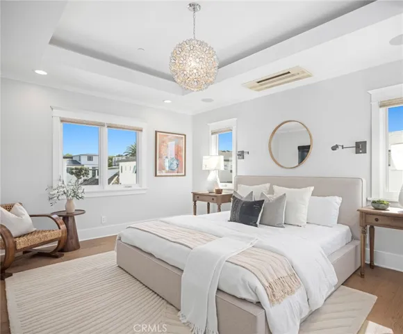 1577 Miramar Drive, Newport Beach, California 92661