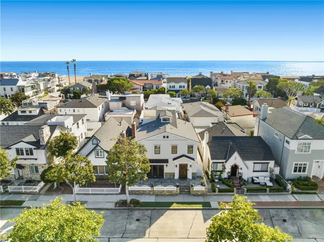 1577 Miramar Drive, Newport Beach, California 92661