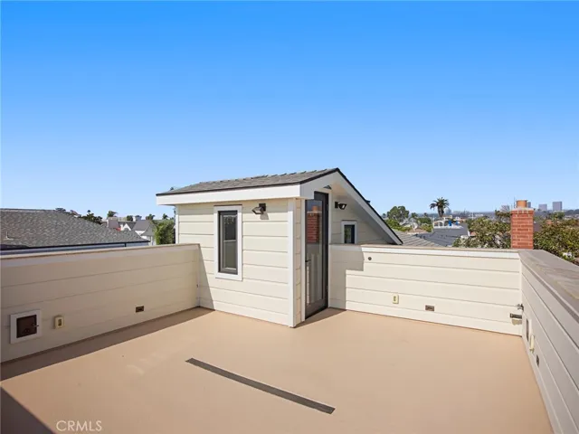 1577 Miramar Drive, Newport Beach, California 92661