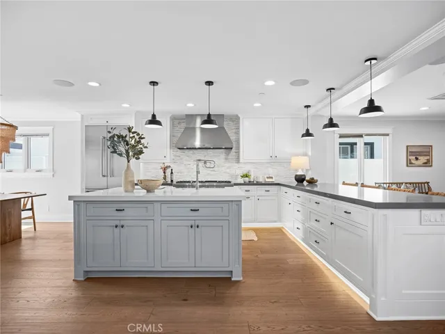 1577 Miramar Drive, Newport Beach, California 92661
