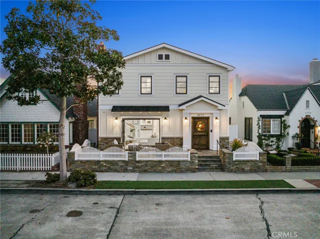 1577 Miramar Drive, Newport Beach, California 92661