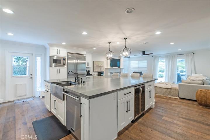 5631 Hurford Court, Agoura Hills, California 91301