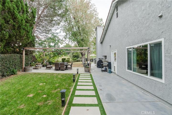 5631 Hurford Court, Agoura Hills, California 91301