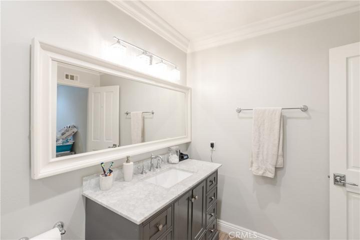 5631 Hurford Court, Agoura Hills, California 91301