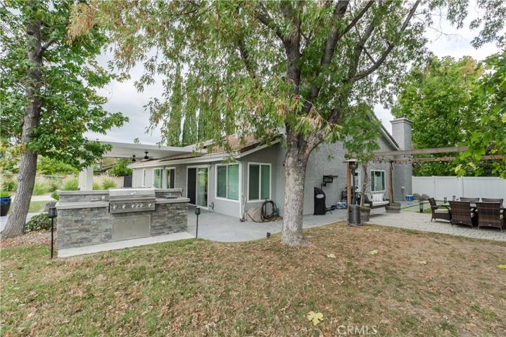 5631 Hurford Court, Agoura Hills, California 91301