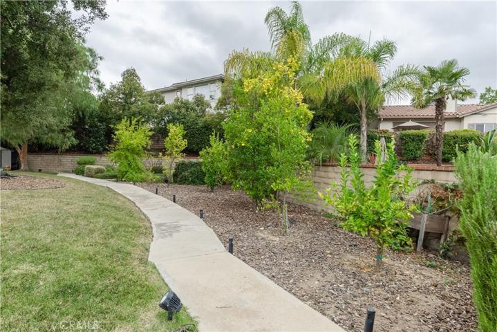 5631 Hurford Court, Agoura Hills, California 91301