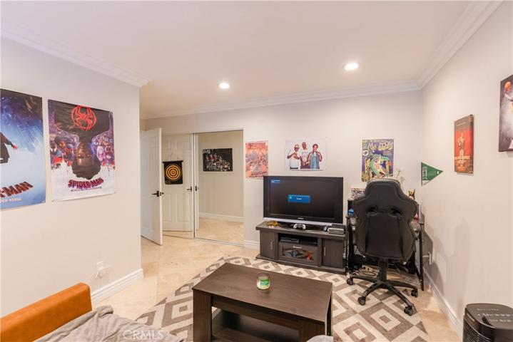 5631 Hurford Court, Agoura Hills, California 91301