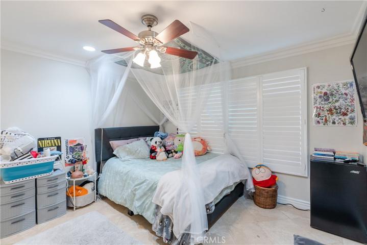 5631 Hurford Court, Agoura Hills, California 91301