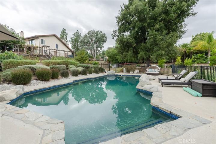 5631 Hurford Court, Agoura Hills, California 91301