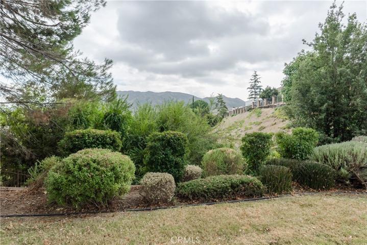 5631 Hurford Court, Agoura Hills, California 91301
