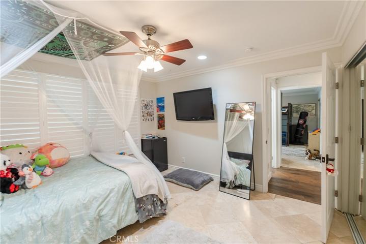 5631 Hurford Court, Agoura Hills, California 91301