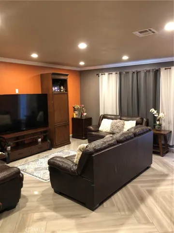 15559 Gundry Avenue, Paramount, California 90723