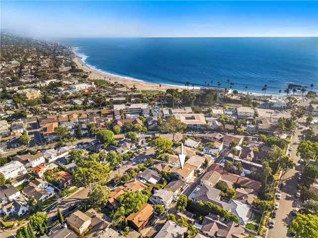 342 Poplar Street, Laguna Beach, California 92651