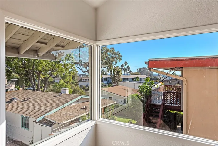 342 Poplar Street, Laguna Beach, California 92651