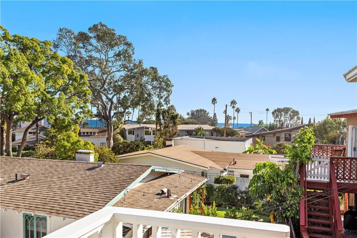 342 Poplar Street, Laguna Beach, California 92651